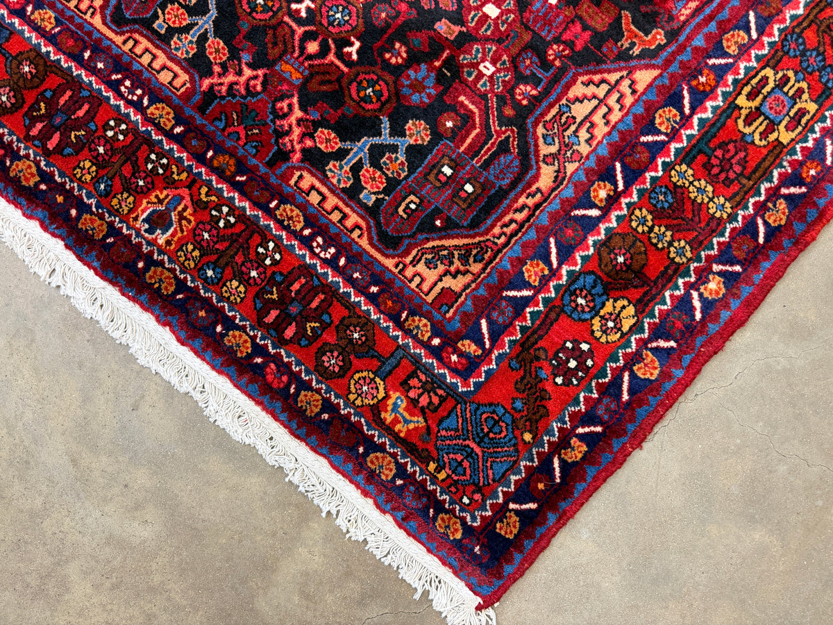 Hand-Knotted Persian Nahavand Rug - 4'10"x9'8"