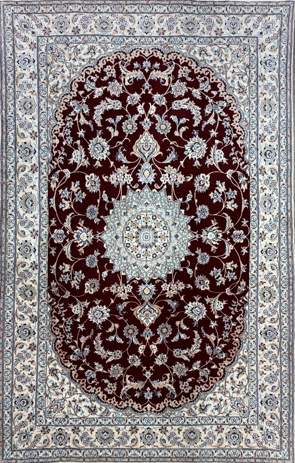 Hand-Knotted 6 La Persian Nain Rug - 4'1"x6'4"