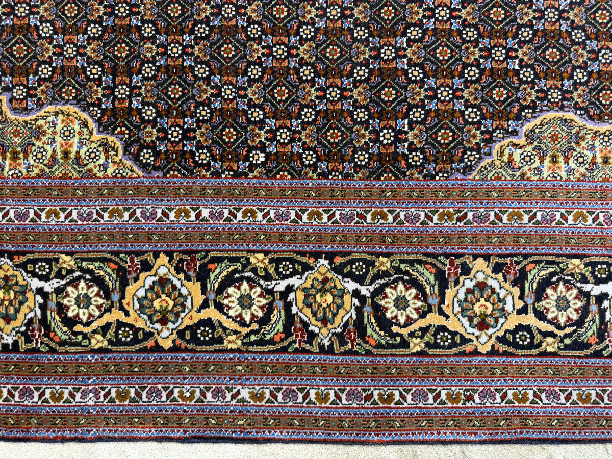 Hand-Knotted Persian Tabriz Mahi Rug - 5'1"x6'8"