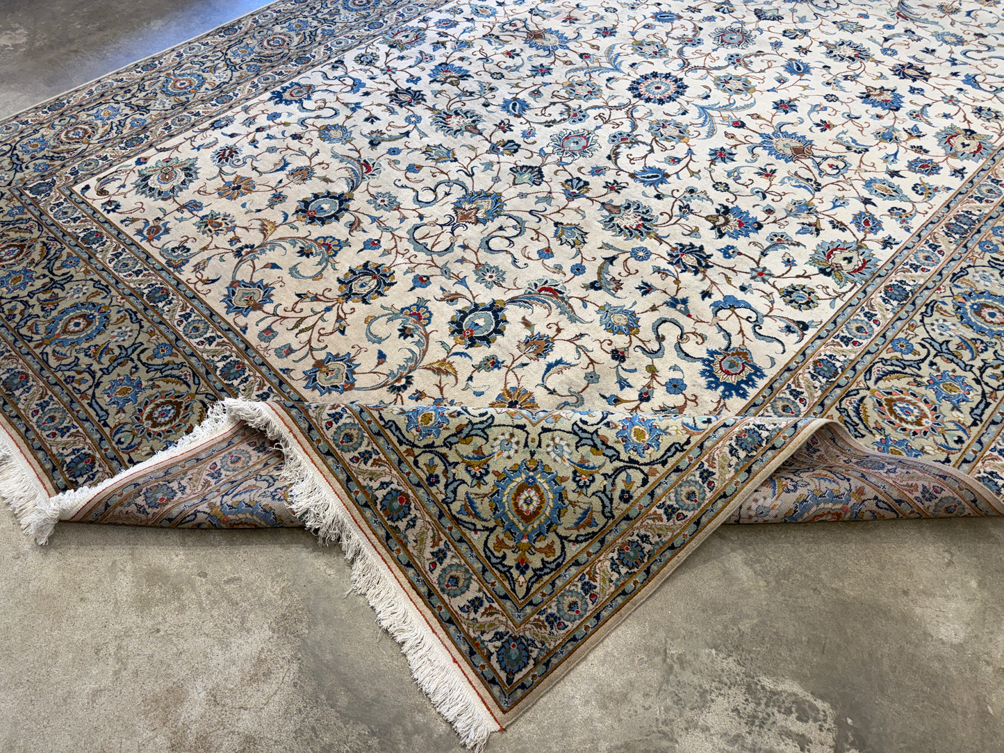 9’6”x12’6” Hand-Knotted Persian Kashan Area Rug