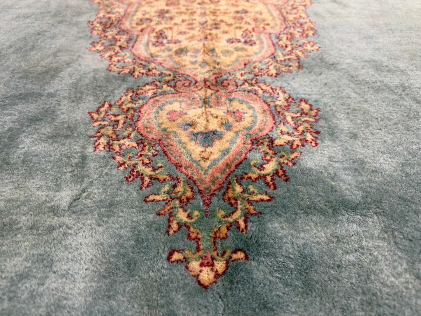 9’10”x14’5” Hand-Knotted Persian Kerman Rug