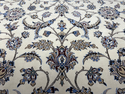 9’10”x12’11” Very Fine Hand-Knotted Persian Nain Signed Area Rug