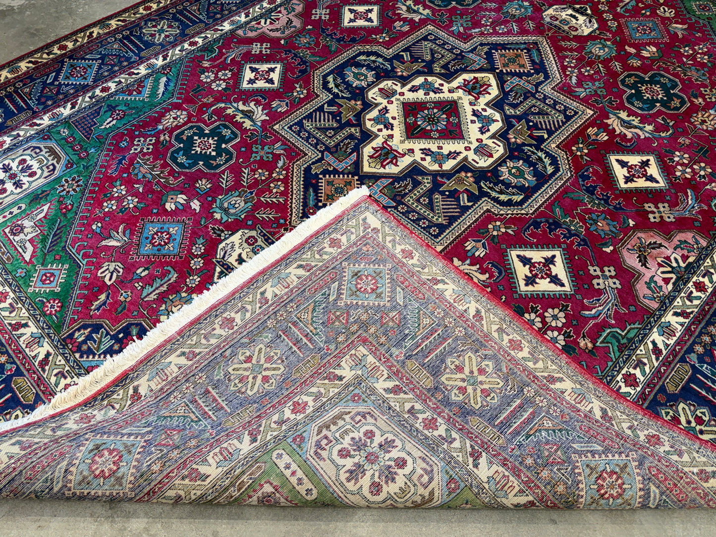 9’11”x13’ Hand-Knotted Persian Tabriz Area Rug