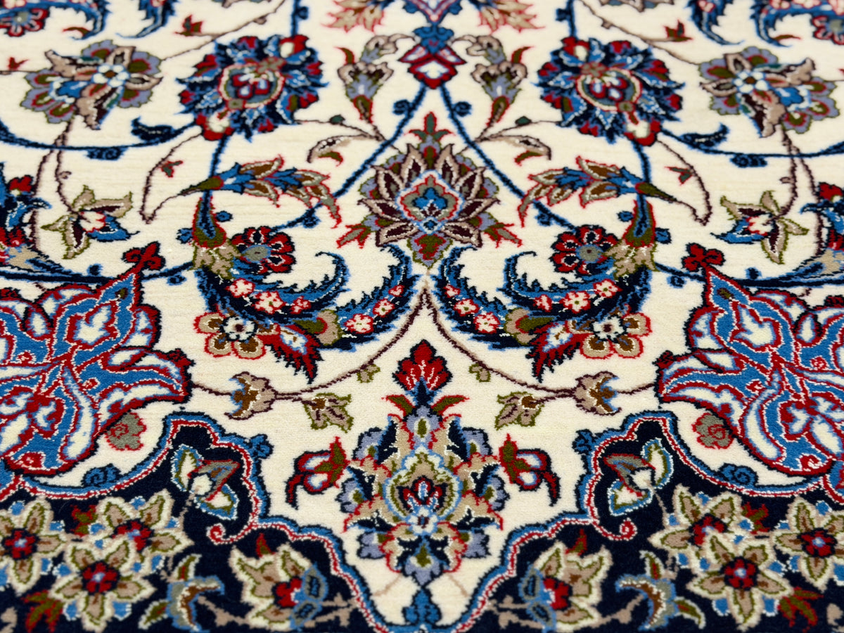 Hand-Knotted Persian Isfahan Rug - 6'9"x10'1"
