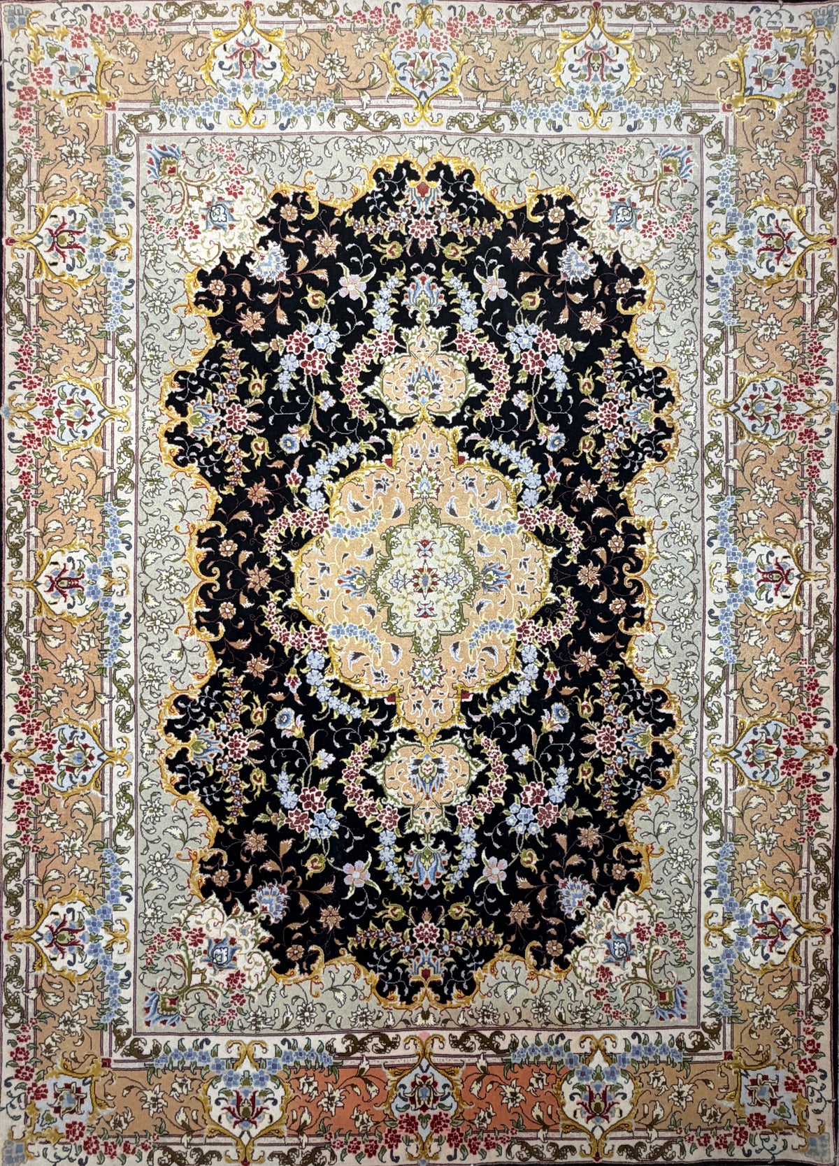 Hand-Knotted Persian Tabriz 60 Raj Rug - 5'1"x7'1"