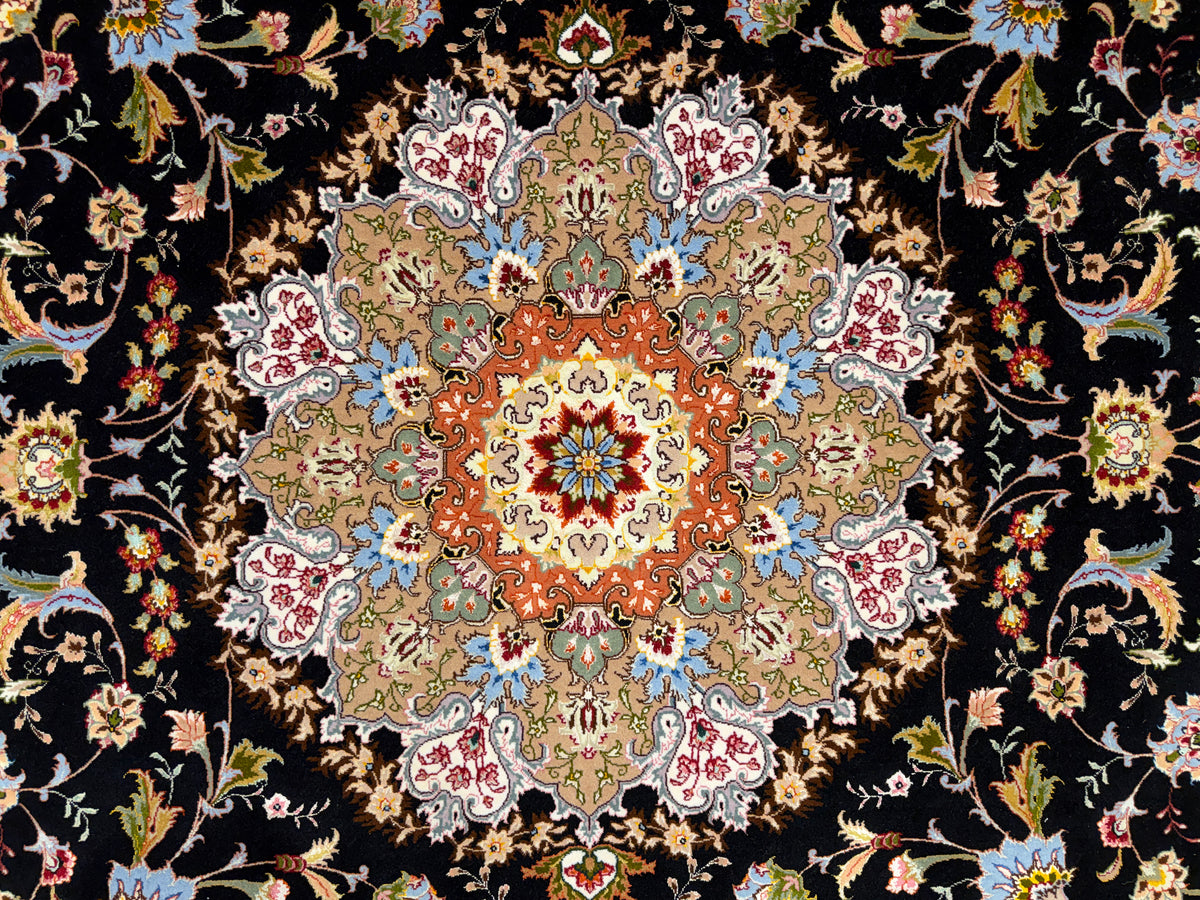 Hand-Knotted 60 Raj Persian Tabriz Rug - 6'9"x10'5"