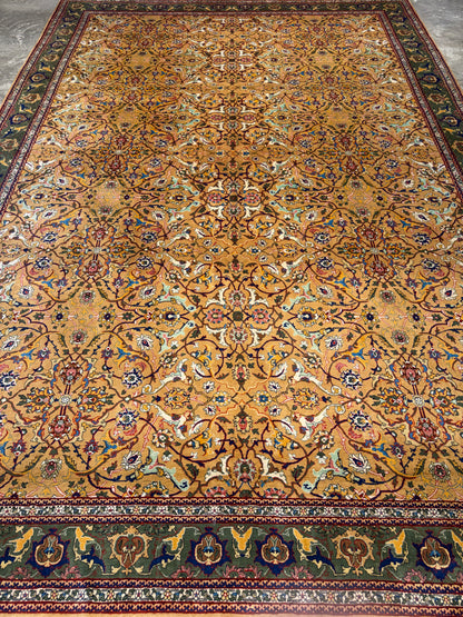 Hand-Knotted Persian Kashan Rug - 9’9”x14’5”