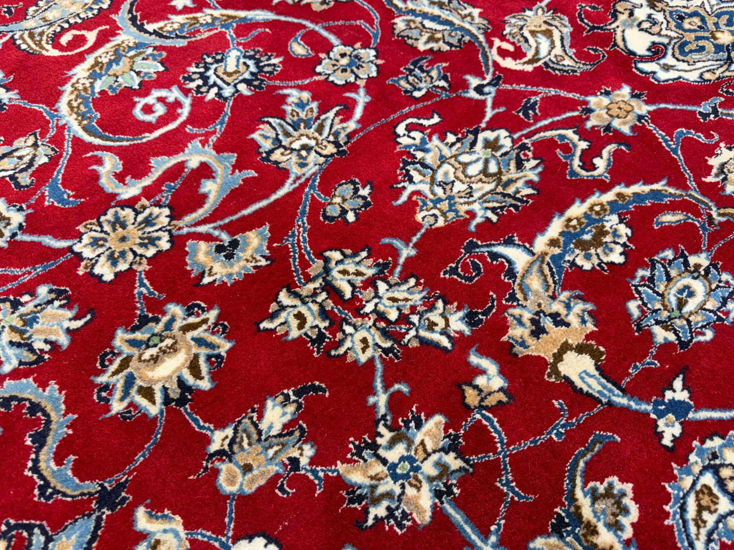 Hand-Knotted Persian Nain Rug - Signed Habibian - 9’6”x12’9”