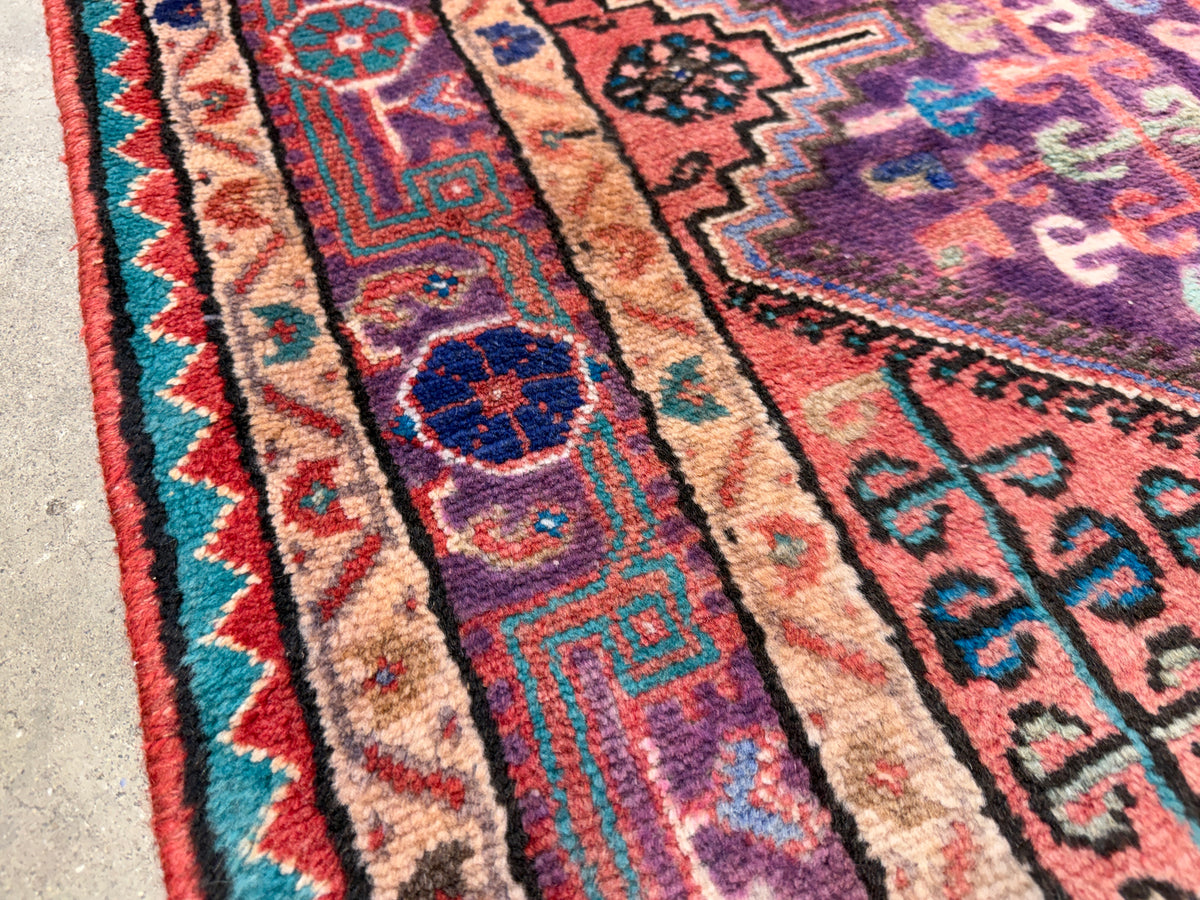 Hand-Knotted Persian Nahavand Rug - 4'2"x7'7"