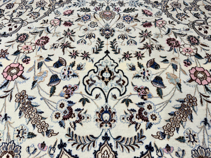 Hand-Knotted 6 La Persian Nain Rug - 4'3"x6'10"