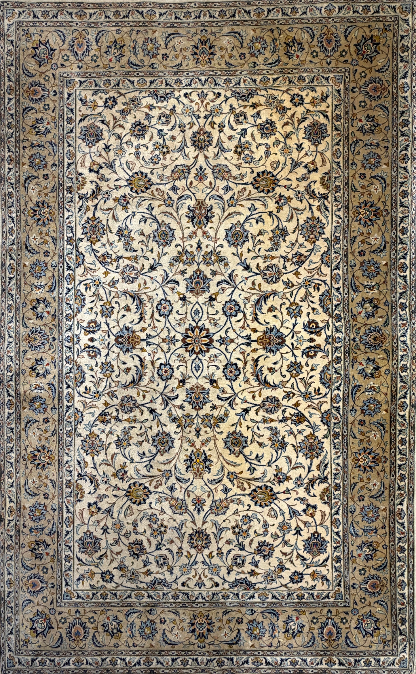Hand-Knotted Persian Kashan Rug - 4’5”x7’5”