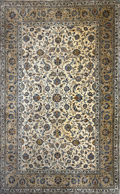 Hand-Knotted Persian Kashan Rug - 4’5”x7’5”