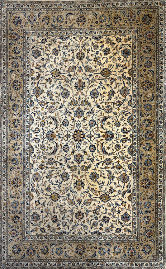 Hand-Knotted Persian Kashan Rug - 4’5”x7’5”