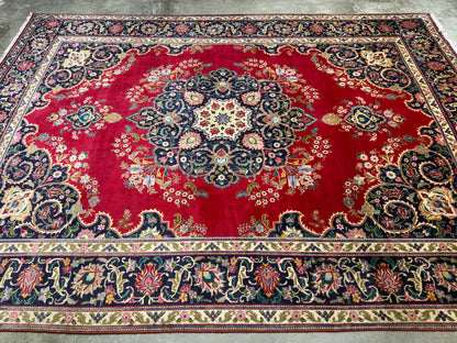 9’8”x13’4” Hand-Knotted Persian Tabriz Rug