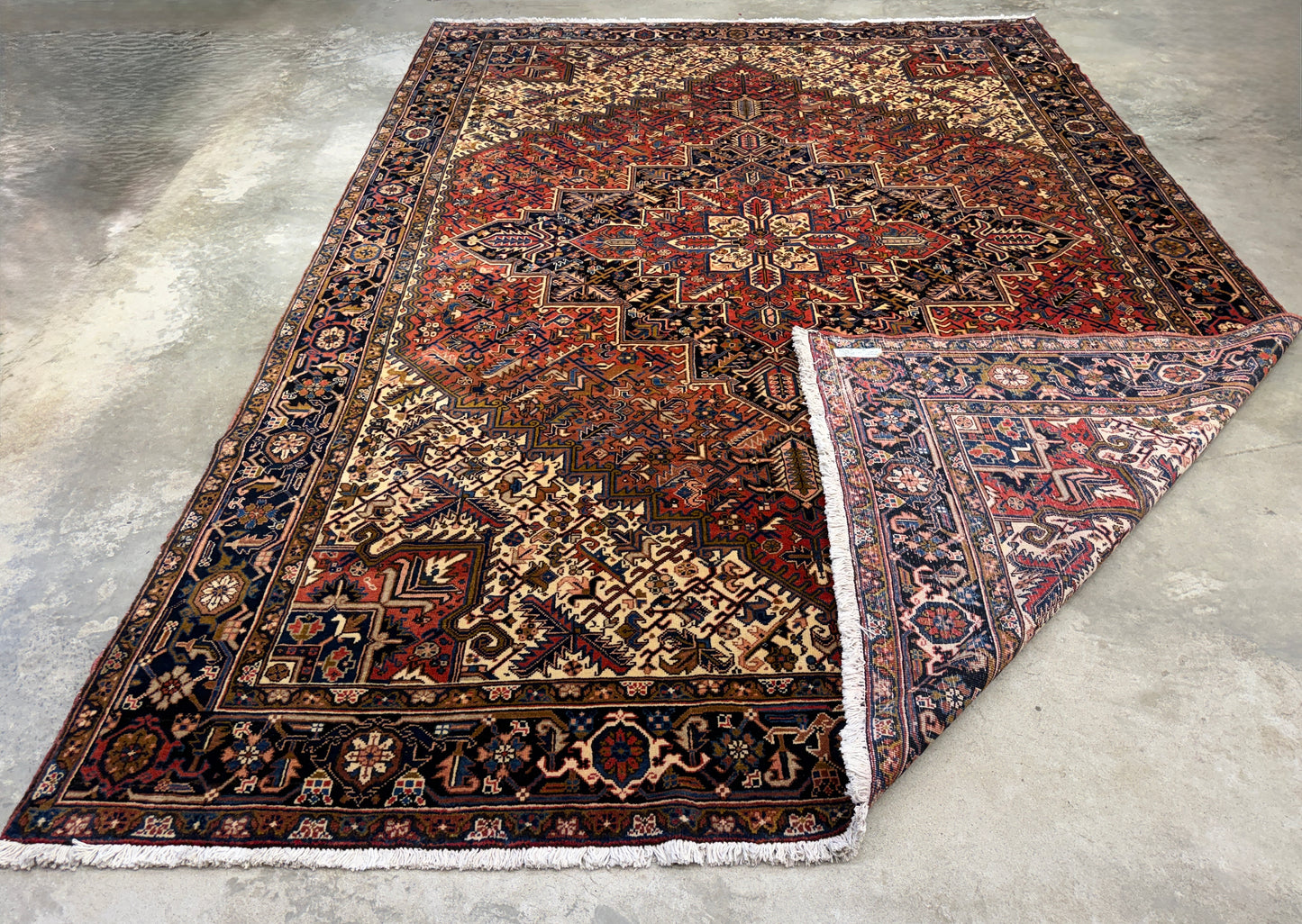 10’1”x14’ Hand-Knotted Persian Heriz Area Rug