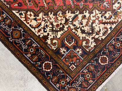 Hand-Knotted Persian Heriz Rug - 6'10"x9'7"