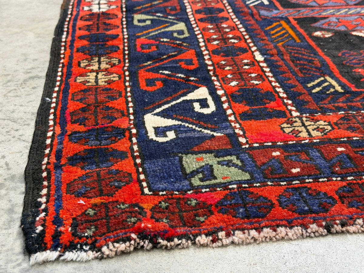 Antique Hand-Knotted Kazak Rug - 4'7"x6'5"