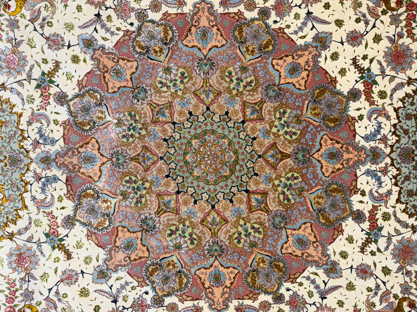 9’9”x13’9” Very Fine Hand-Knotted Persian Tabriz 80 Raj Signed Area Rug