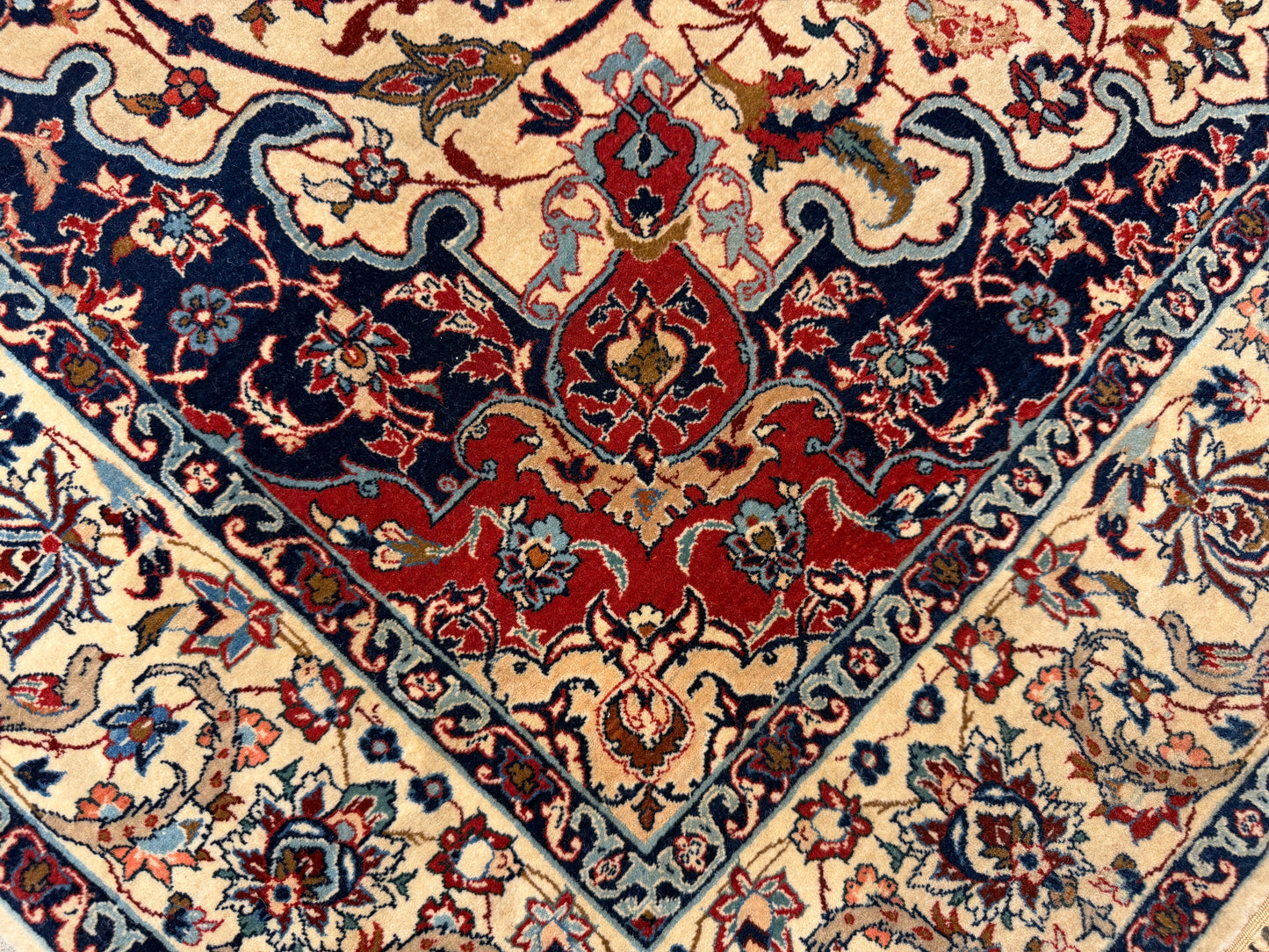 Hand-Knotted Persian Isfahan Rug - Signed Seirafian - 3’7”x5’9”