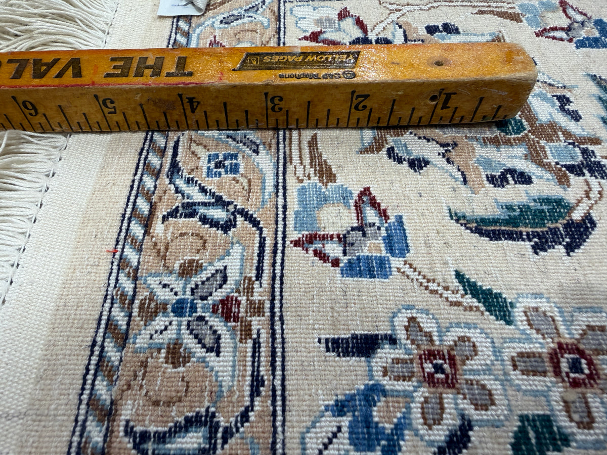 Hand-Knotted 6 La Persian Nain Rug - 4'4"x6'4"
