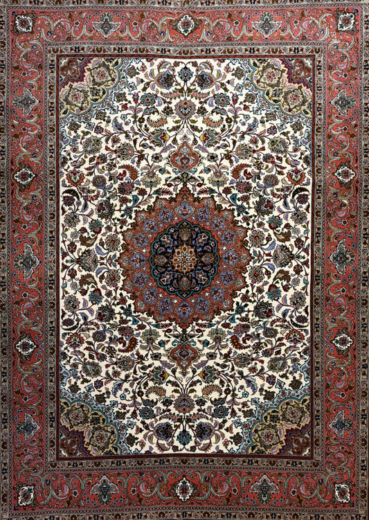 Hand-knotted Persian Tabriz Rug - 7’x10’8”