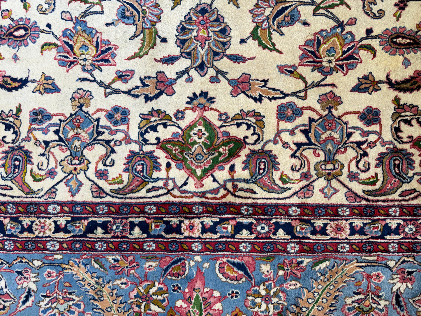 9’6”x14’6” Hand-Knotted Persian Kashan Area Rug