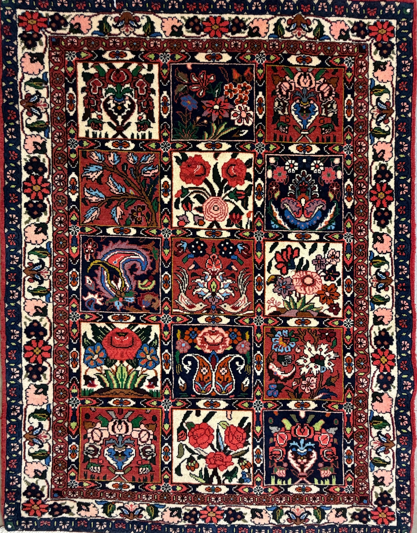 3’5”x5’2” Hand-Knotted Wool Bakhtiari Persian Rug 3x5 Red Handmade Carpet