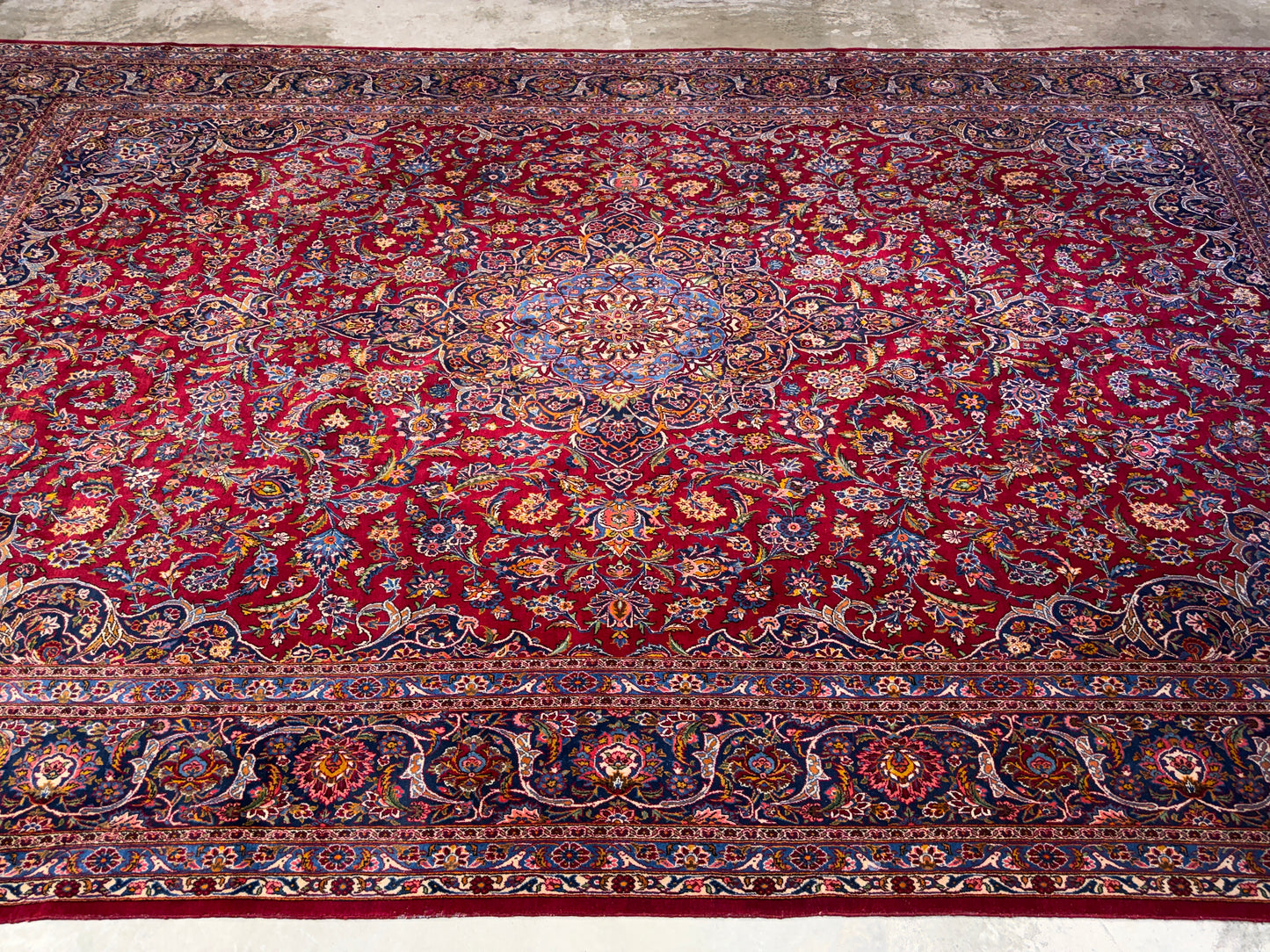 Antique Hand-Knotted Persian Kashan Rug - 10’4”x17’6”