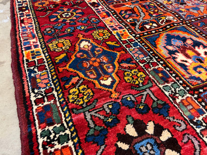 Hand-Knotted Persian Bakhtiari Rug - 9’9”x13’4”