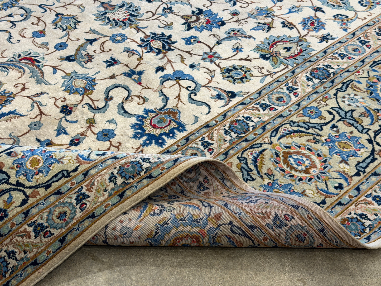 9’6”x12’6” Hand-Knotted Persian Kashan Area Rug