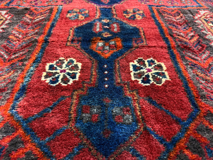 Hand-Knotted Persian Hamadan Rug - 5’3”x9’3”