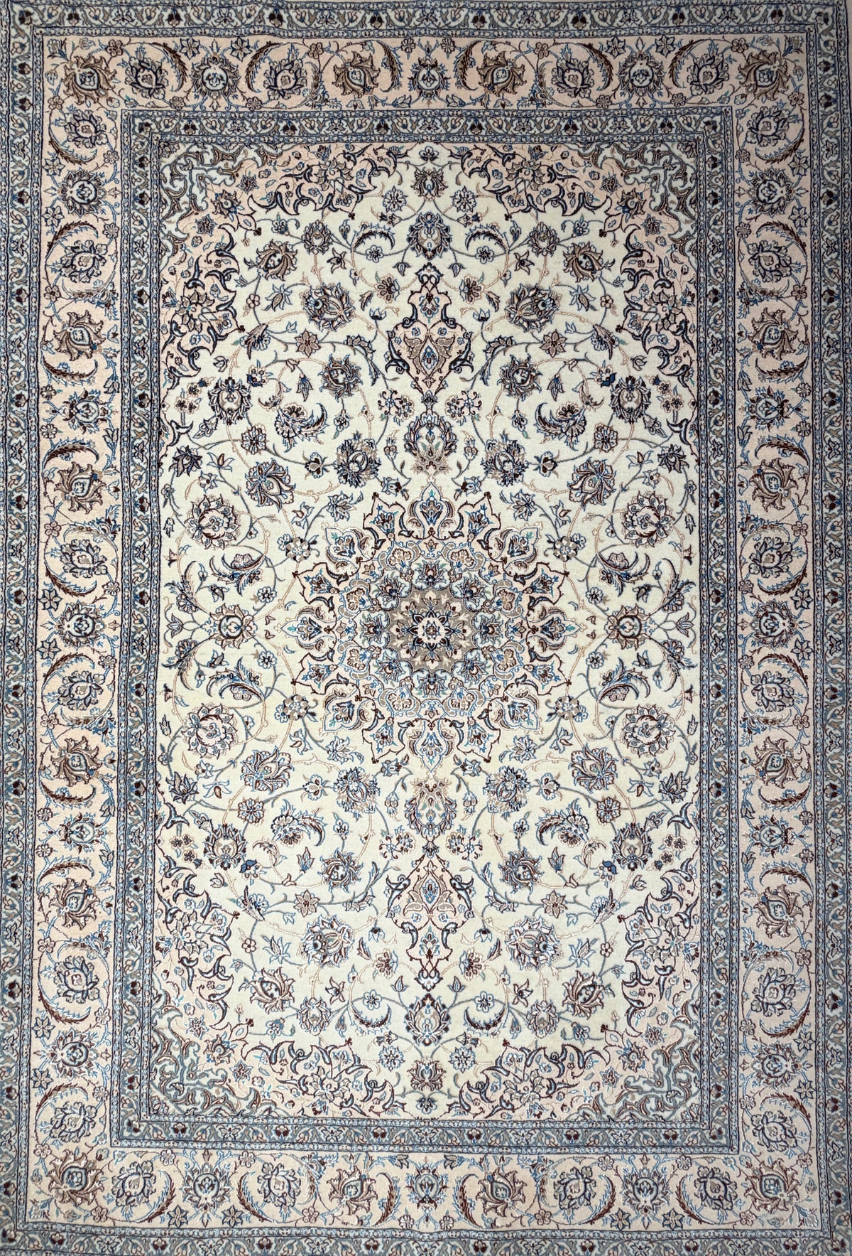Hand-Knotted 6 La Persian Nain Rug - 4’11”x7’2”