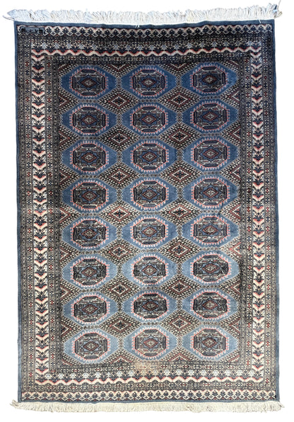 Hand-Knotted Bokhara Rug - 5'3"x7'7"