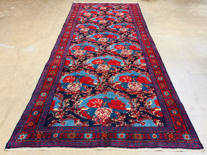 Hand-Knotted Persian Senneh Rug - 4'9"x10'
