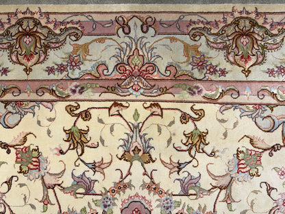 Hand-Knotted 60 Raj Persian Tabriz Rug - 5’1”x6’5”