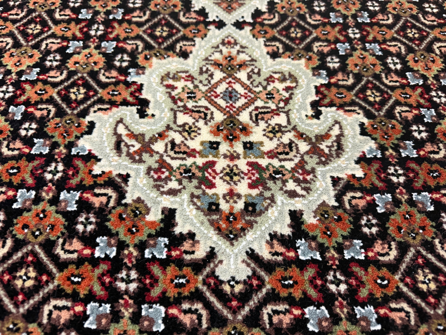 8’ Diameter Hand-Knotted Wool Indian Round Mahi Oriental Rug - 8x8 Handmade Carpet