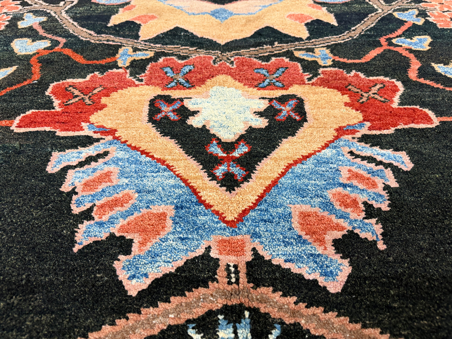Hand-knotted Oushak Rug - 11’x12’