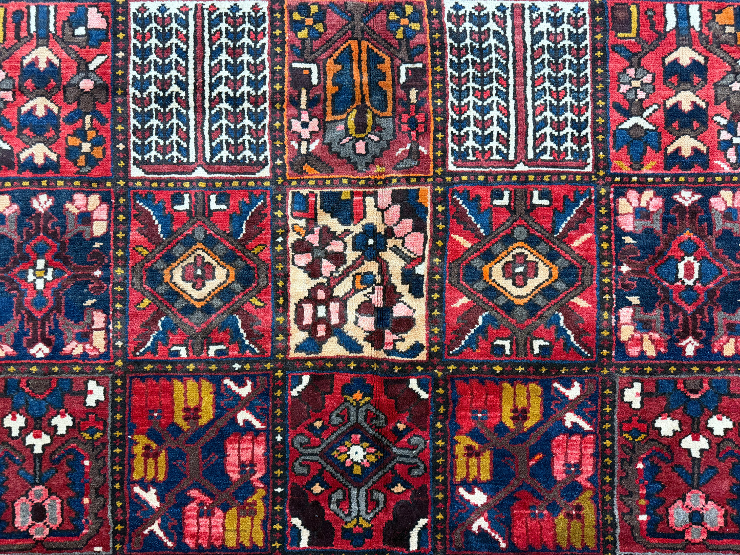 Hand-Knotted Persian Bakhtiari Rug - 9’8”x12’4”