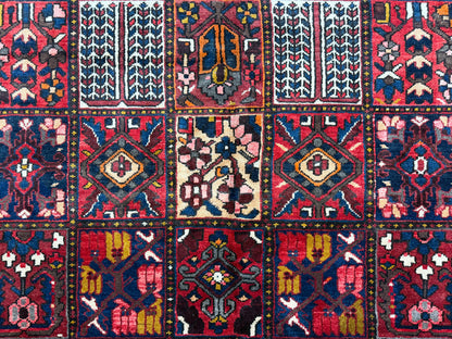 Hand-Knotted Persian Bakhtiari Rug - 9’8”x12’4”