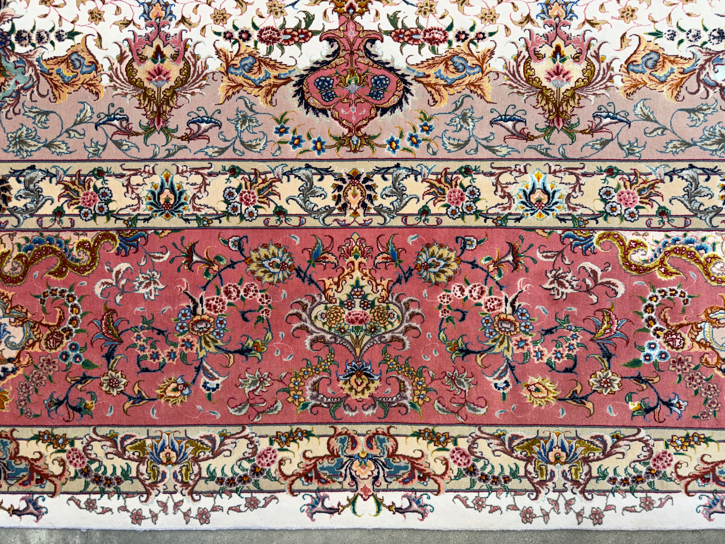 9’11”x13’6” Hand-Knotted 70 Raj Persian Tabriz Rug - Signed Aghajani