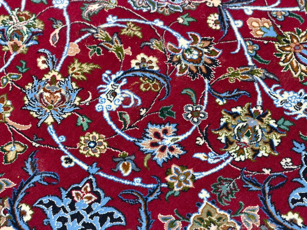 Hand-Knotted Persian Isfahan Rug - 5’1”x8’
