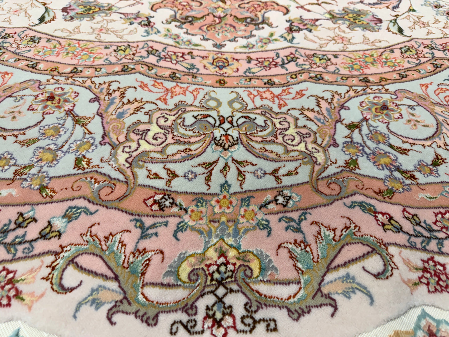 10’ Diameter Very Fine Hand-Knotted Wool & Silk Round Tabriz Persian Rug - 10x10 Handmade Carpet