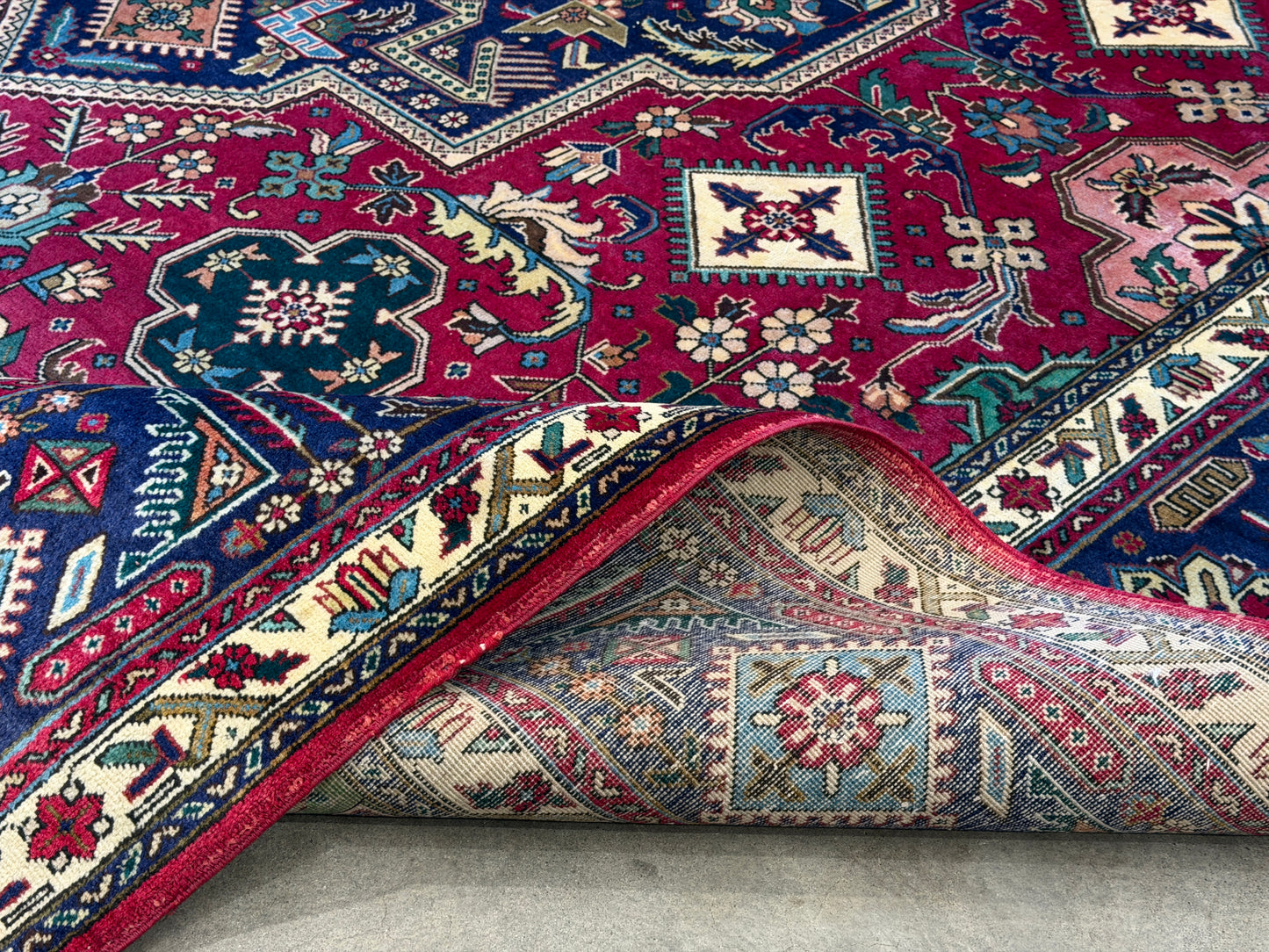 9’11”x13’ Hand-Knotted Persian Tabriz Area Rug