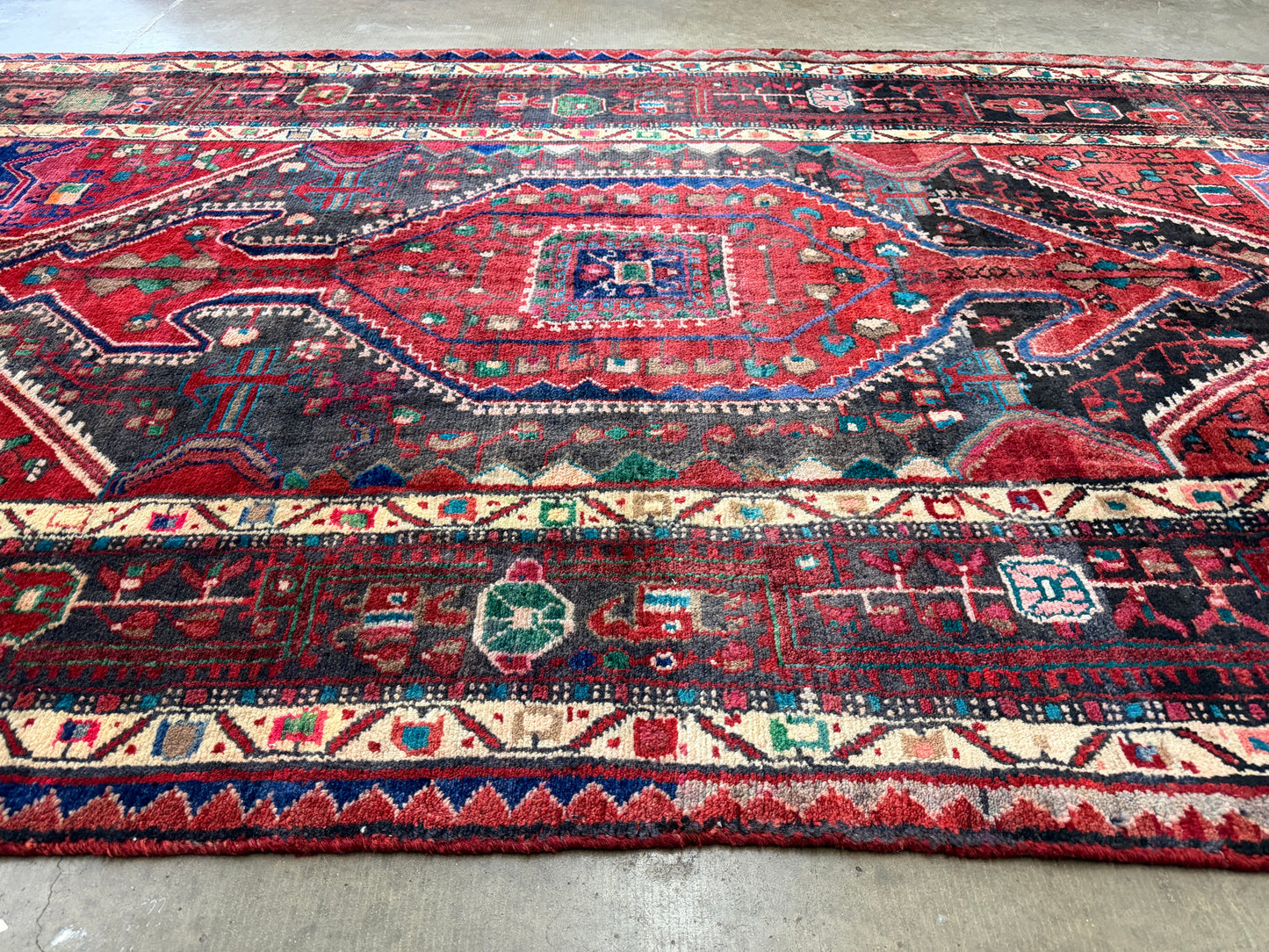Hand-Knotted Persian Hamadan Rug - 5’3”x9’3”