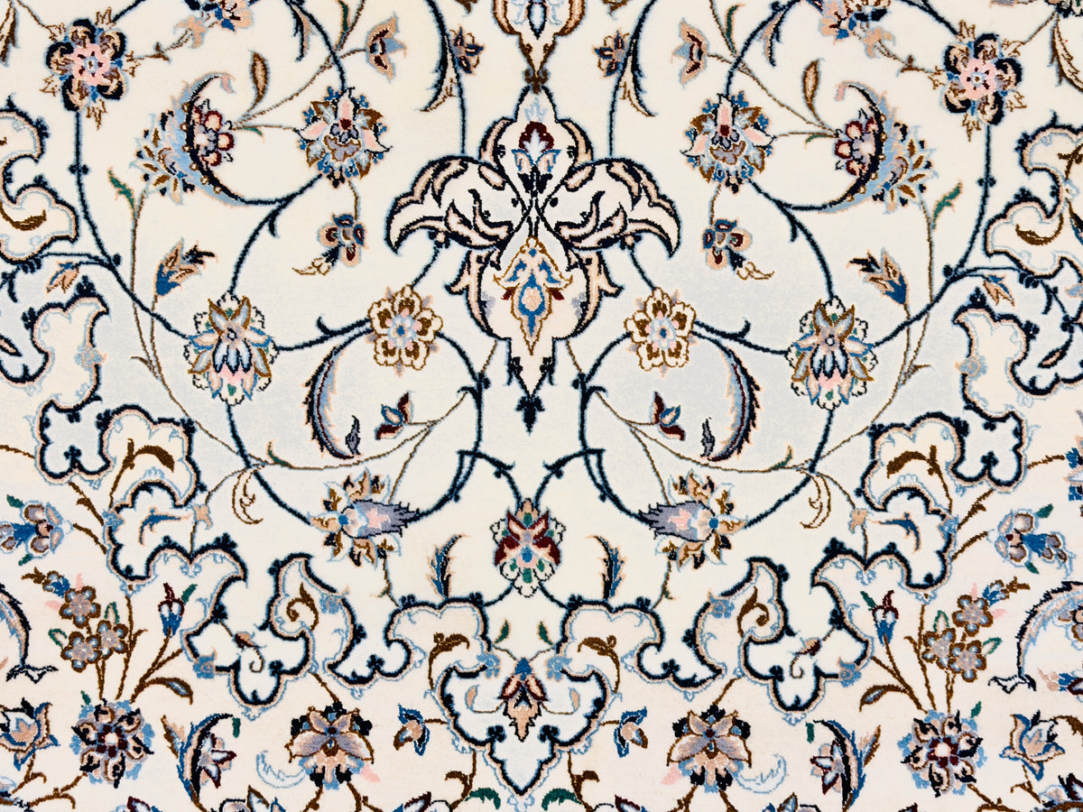 Hand-Knotted 6 La Persian Nain Rug - 5’3”x8’8”