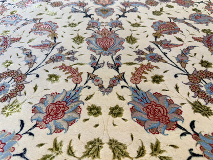 9’9”x13’9” Very Fine Hand-Knotted Persian Tabriz 80 Raj Signed Area Rug