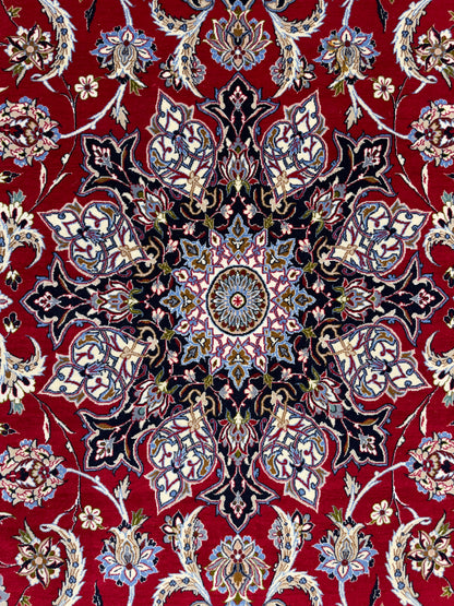 Hand-Knotted Persian Isfahan Rug - Signed Enteshari - 6'7"x9'10"