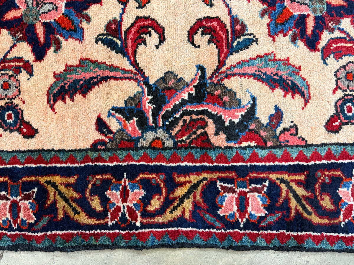 Hand-Knotted Persian Bakhtiari Rug - 5'1"x10'3"