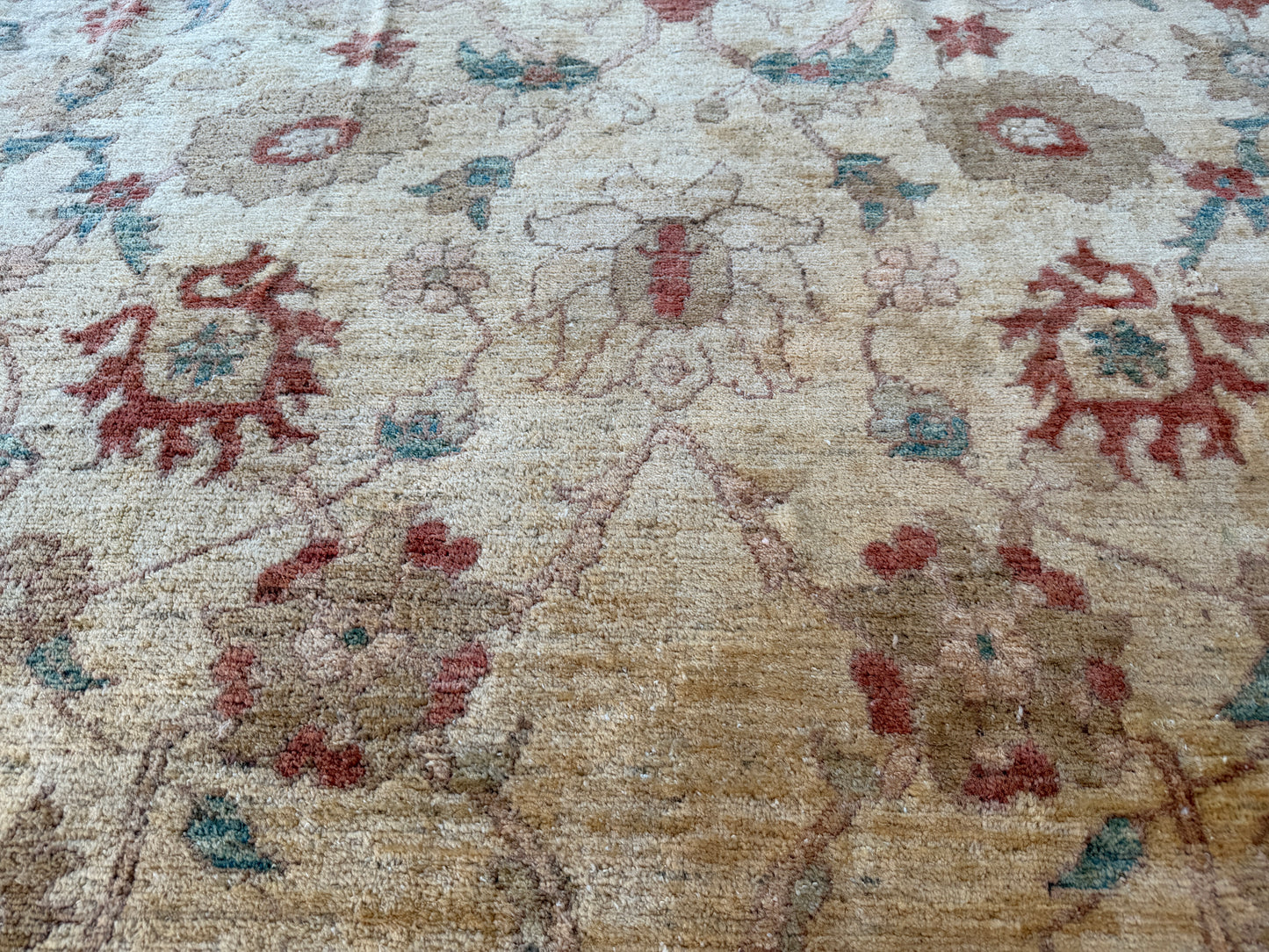 Hand-knotted Oushak Rug - 12’x15’