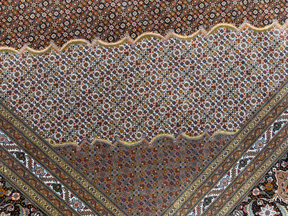 9’8”x12’10” Fine Hand-Knotted Persian Tabriz Mahi Area Rug